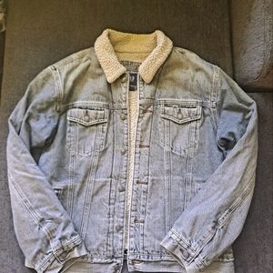 Mens GAP sherpa trucker jacket sz L